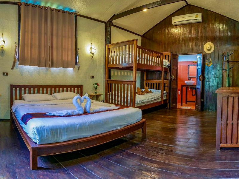 De bungalow van Little Village