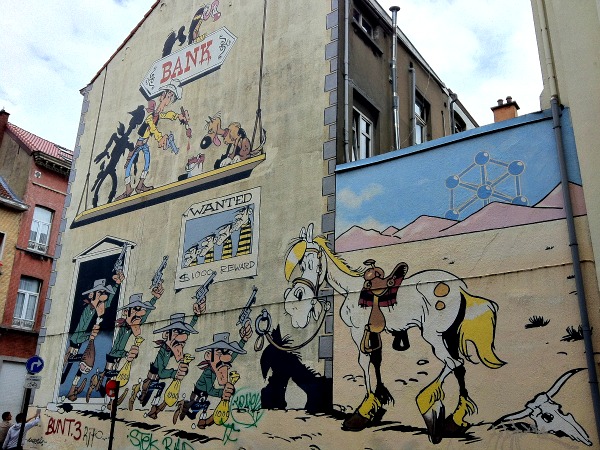 Lucky Luke en andere strips op de muren van Brussel