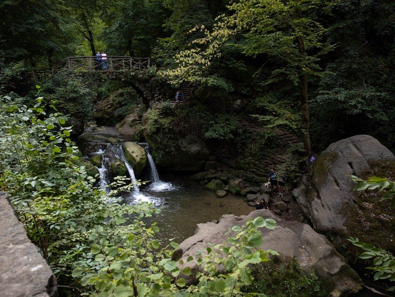 De Schiessentümpel-waterval in het Müllerthal
