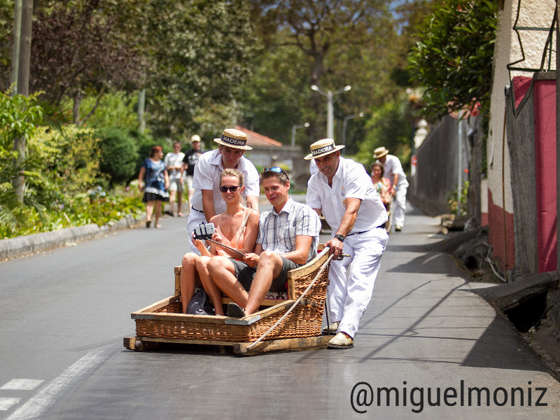 Met de Toboggan naar beneden