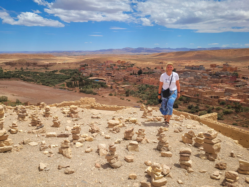 Genieten van het uitzicht vanaf Aït Ben Haddou