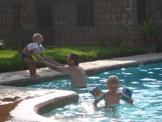 Zwembad bij Hotel Bergerie in de Atlas Zwembad bij Hotel Bergerie in de Atlas