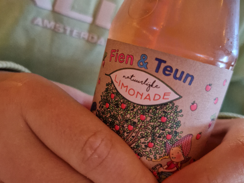 Lekker bietensapje/limonade bij vakantiepark Molenwaard