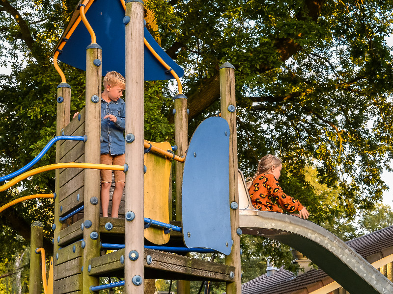 Buiten spelen bij Mölke
