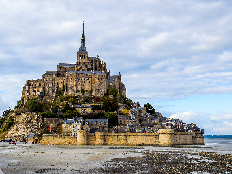 Het indrukwekkende eiland Mont Saint Michel in Normandië