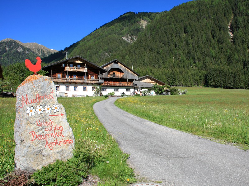 boerderijhotel Mudlerhof voor de bergen