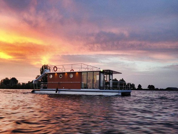 Varend vakantiehuisje in Friesland