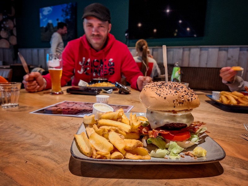 Lekker eten in de knusse brasserie