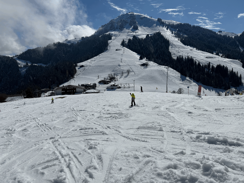 Witte pistes in Scheffau