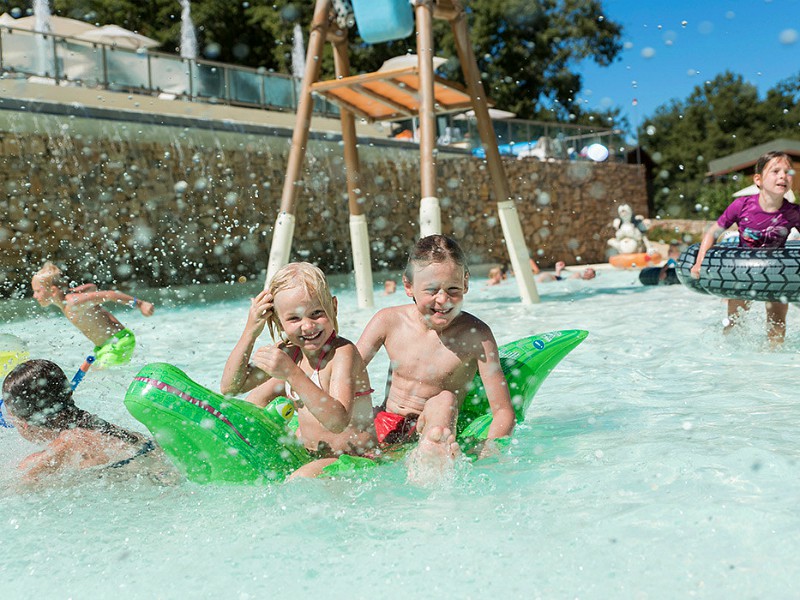 Plezier in de spottypool op camping Orlando