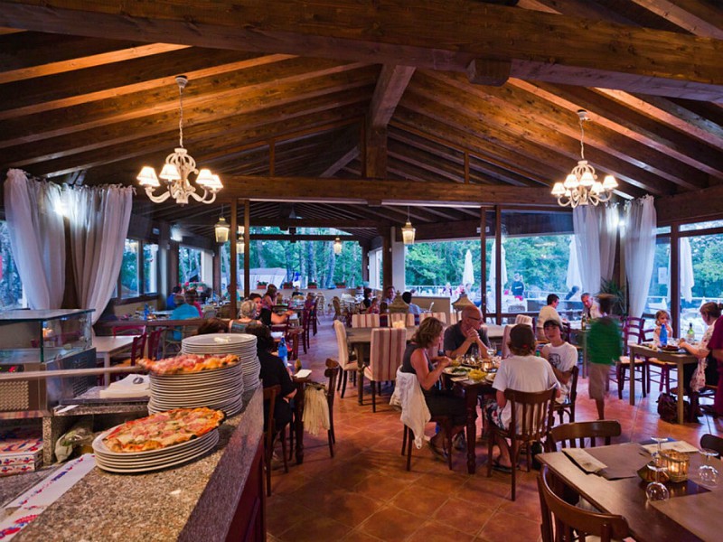 Het restaurant van camping Orlando
