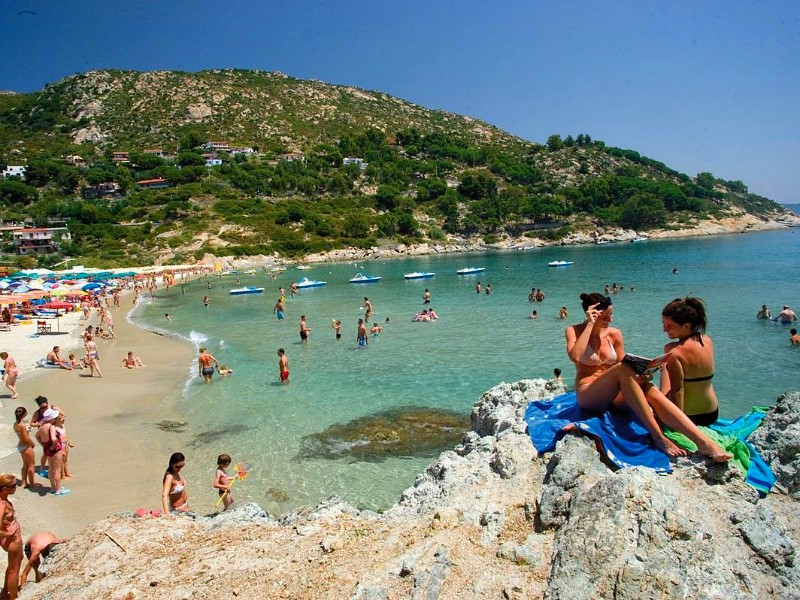 Strand op wandelafstand van Park Albatros