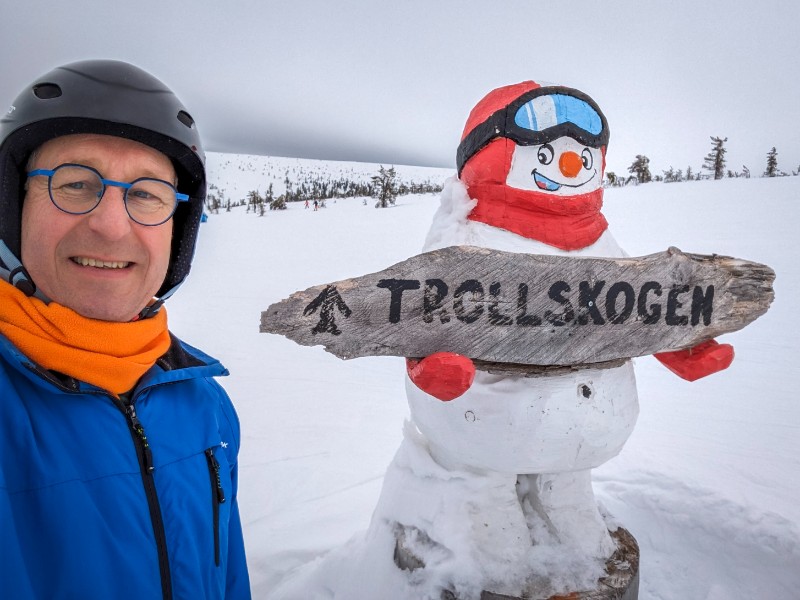 Valle wijst me de weg naar het Trollenbos