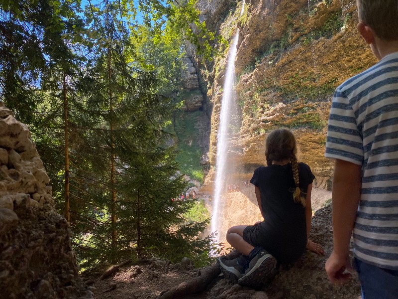 Uitzicht op de Peričnik Waterval