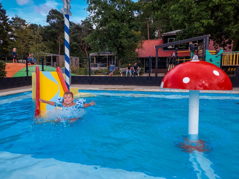 Peuterbad van camping de Zandhegge