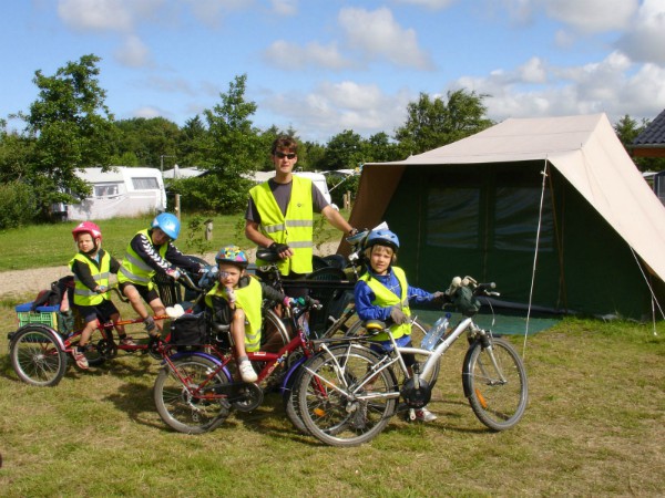 Een fietsvakantie van camping naar camping met het hele gezin
