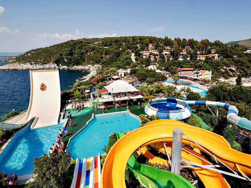 Het Aquapark bij Pine Bay Holiday Resort