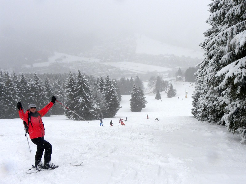 Wauw, mooi besneeuwde bomen op de skipiste