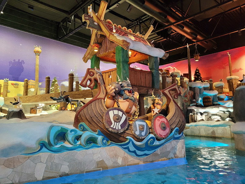 Het vikingschip van Plopsaqua