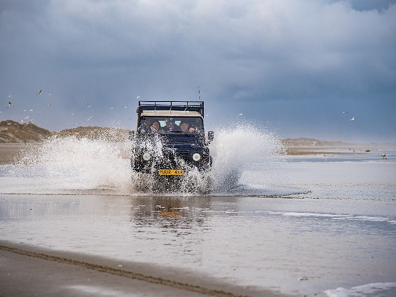 Stoere strandrit met een 4x4!