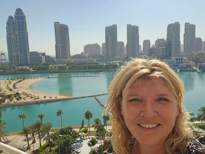 Sabine met uitzicht op zee en Doha