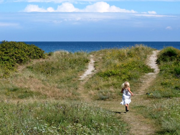 Rennen naar het strand op Falster