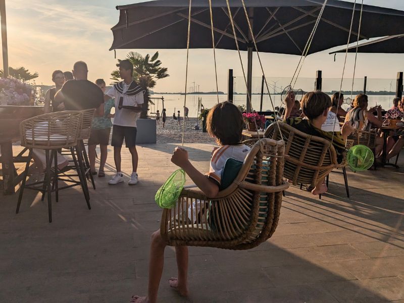 Dineren aan het Veluwemeer bij parkrestaurant de Matroos