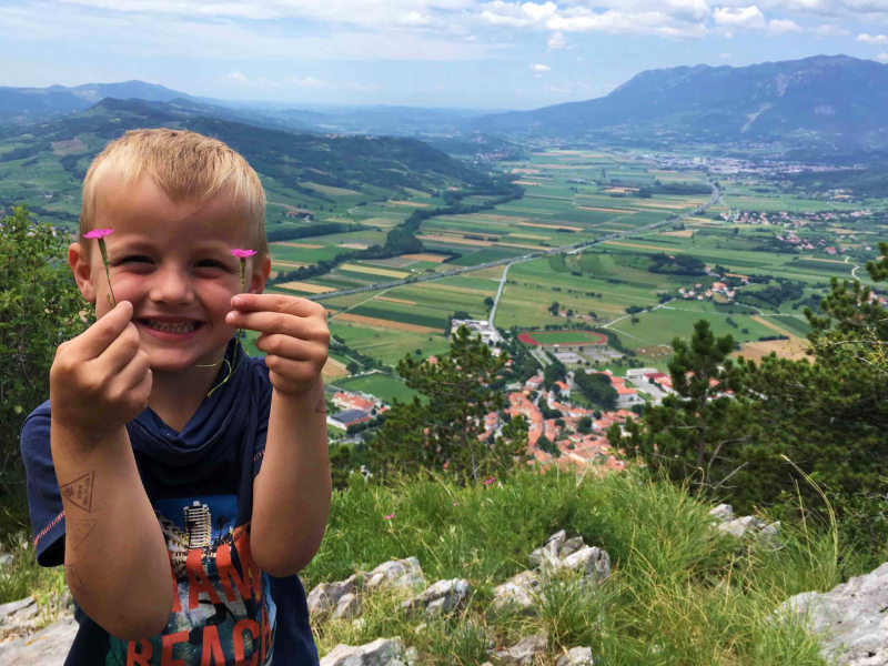 Bloemetjes plukken in Slovenië