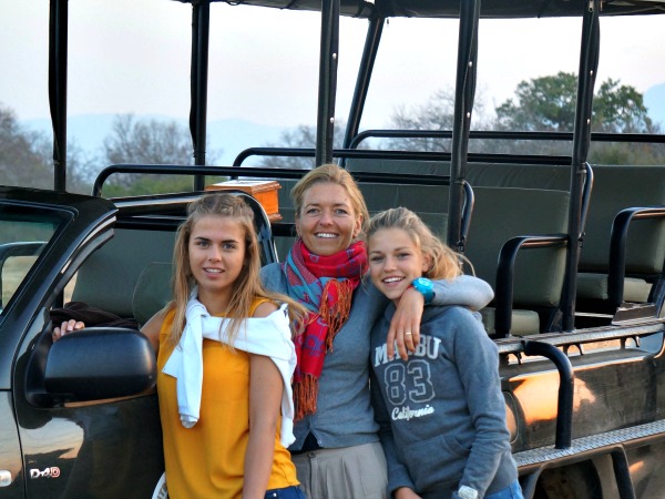 Reisspecialist Leonie met haar dochters in Zuid-Afrika