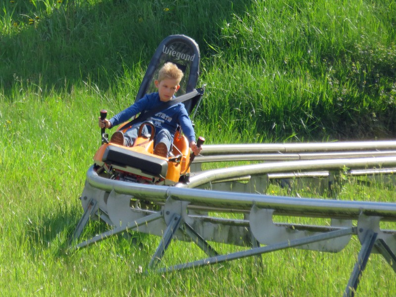 Tycho op de zomerrodelbaan