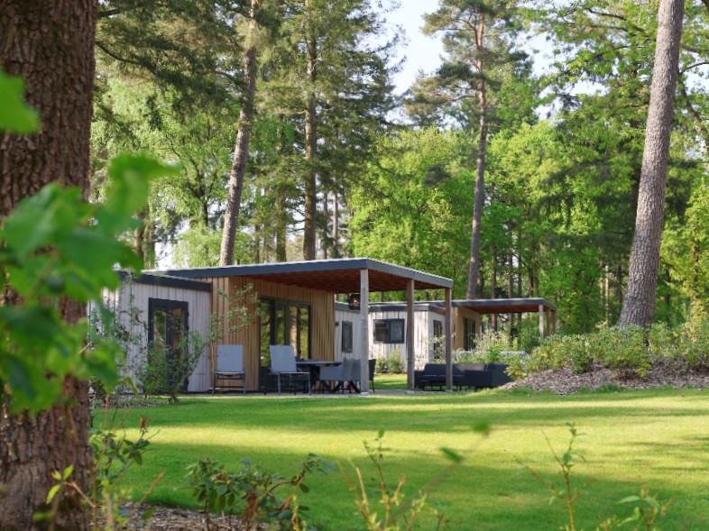 Camping Samoza heeft niet alleen veel kampeerplaatsen, maar ook prachtig ehuuraccommodaties zoals dit vakantiehuis
