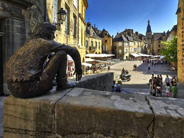 Leuk beeld bij het plein in Sarlat