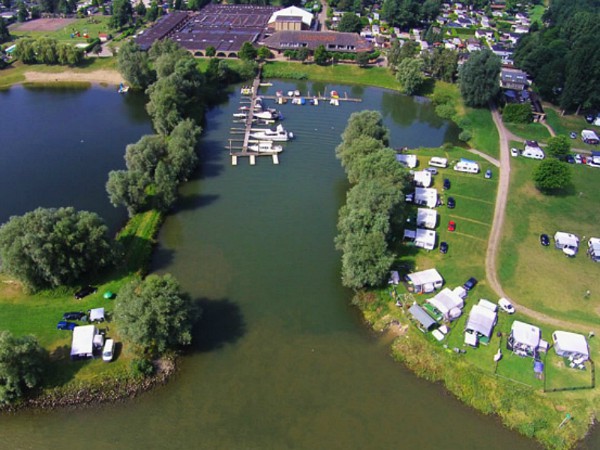 vakantiepark vanuit de lucht