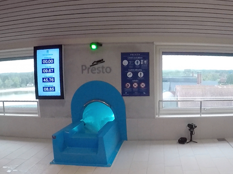 Glijbaan Presto, een zogenaamde speed slide, waarin je met maximaal 60 km per uur naar beneden roetsjt
