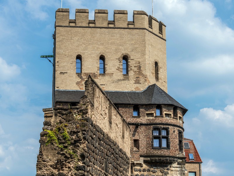 De Severinstorburg in de Zuidelijke Altstadt van Keulen