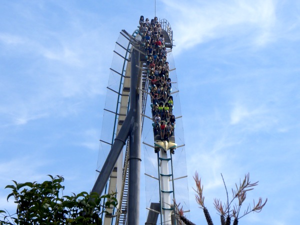 De Shambala achtbaan in Port Aventura