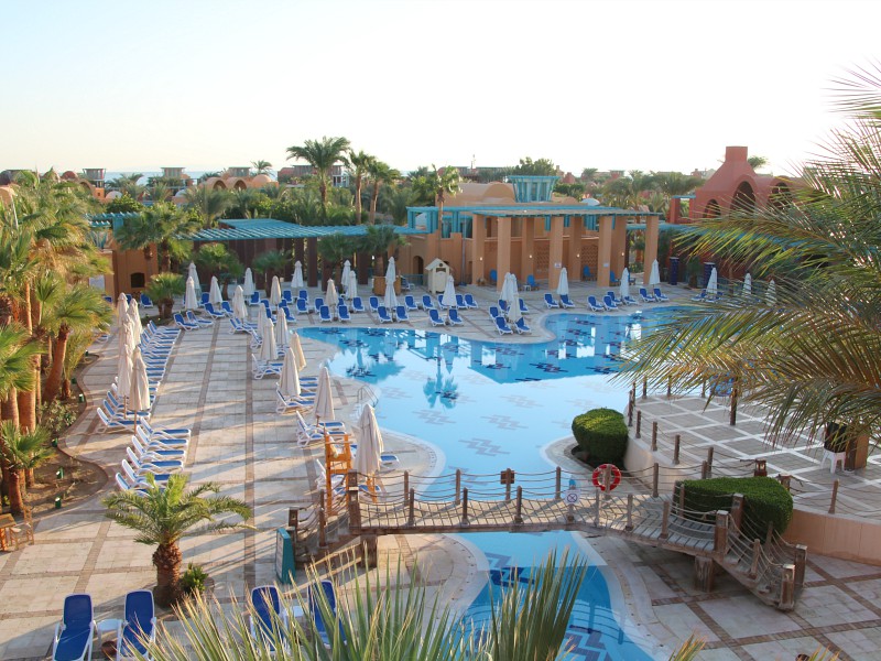 Het zwembad van Sheraton Miramar in El Gouna