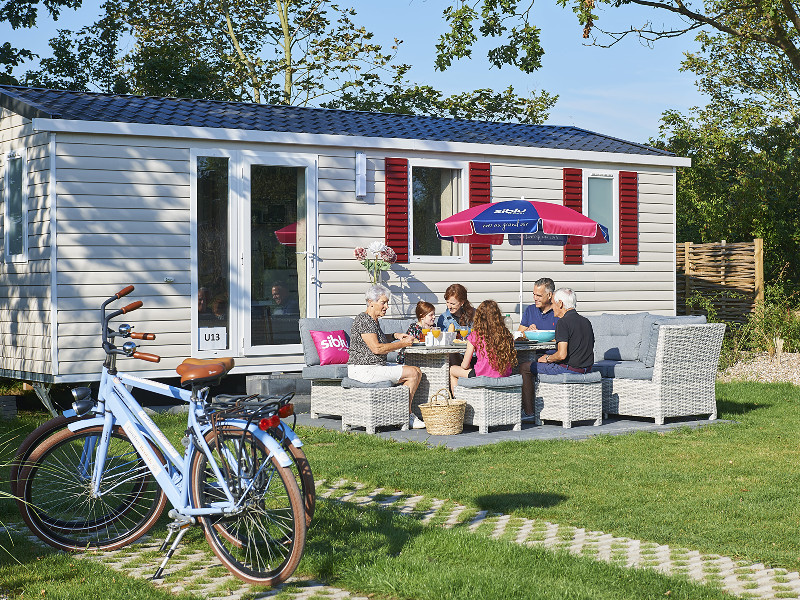 Siblu camping de Oase gezin voor de chalet