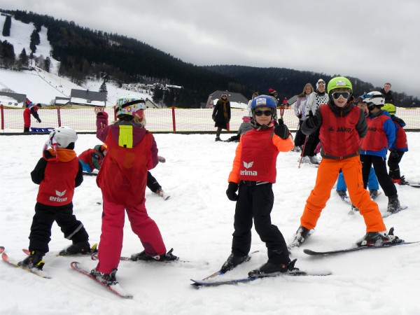 Zeb en Tycho in een skiklasje in Willingen