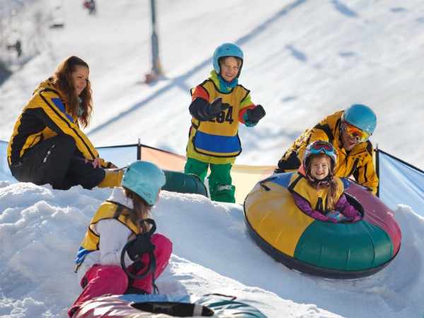 Winter fun, in banden glijden