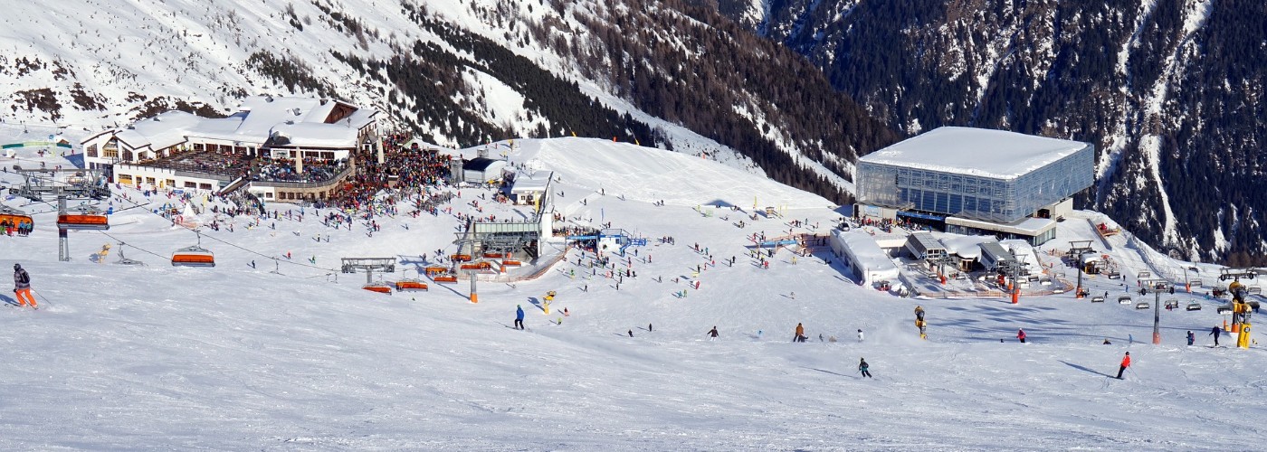 Door twee gletsjers en de hoogte zit je in het populaire Sölden sneeuwzeker met de kinderen!
