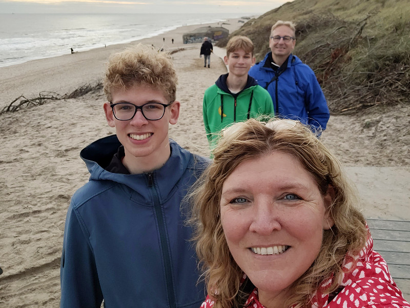 Met onze tieners op het strand in Sondervig