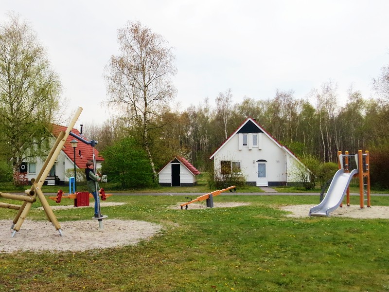 Leuk speeltuintje tussen de bungalows