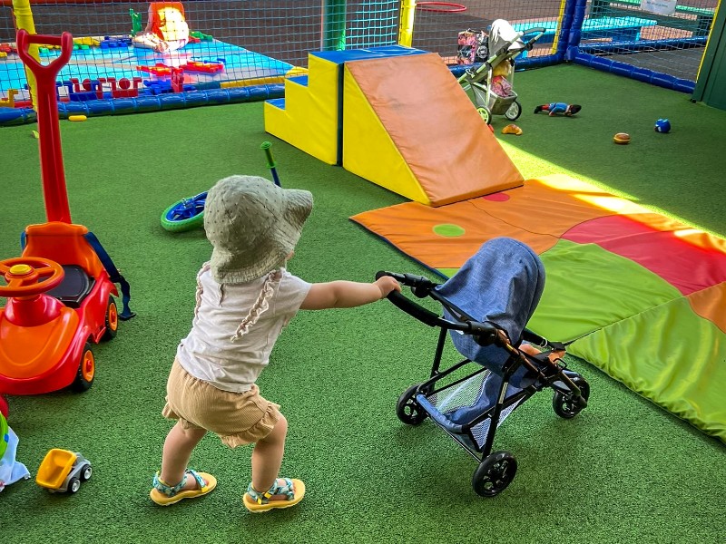 spelen bij de babyclub