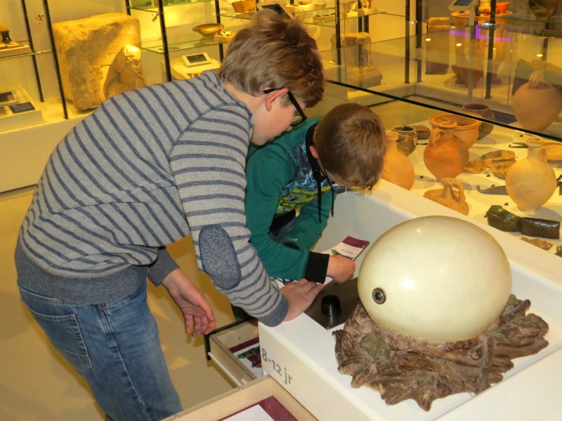 Speurtocht in het Limburgs Museum