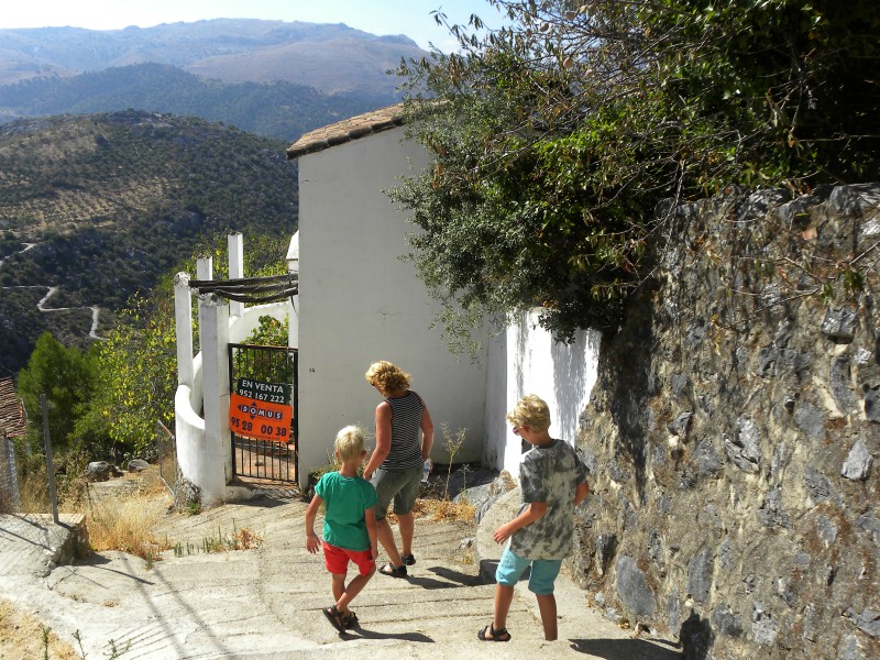 De steile straatjes van Montejaque