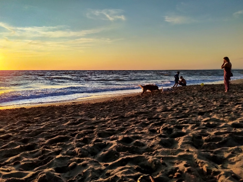 Het strand dichtbij Ghiacci Vecchi