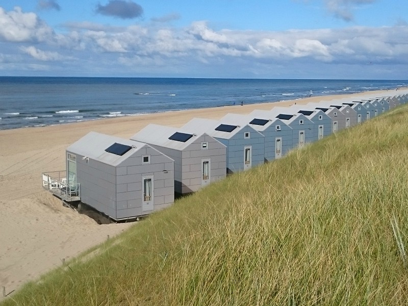 De mooie strandhuisjes bij Julianadorp