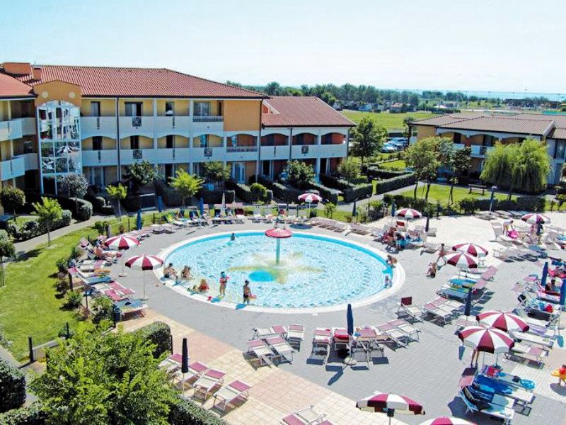 Suneo  Villaggio Ai Pini zwembad 