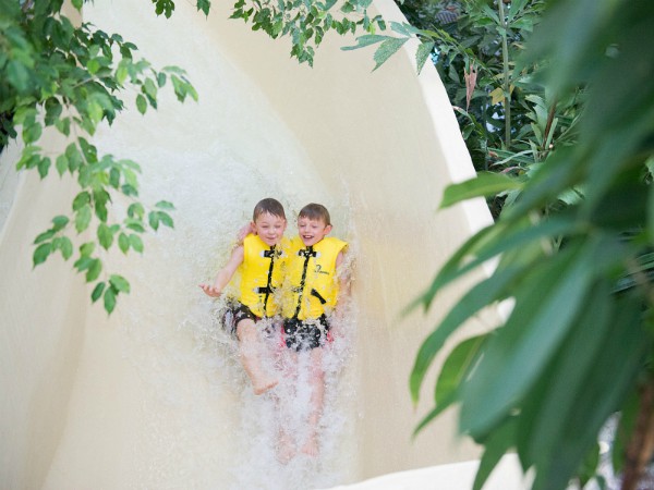 Waterpret in de wildwaterbaan